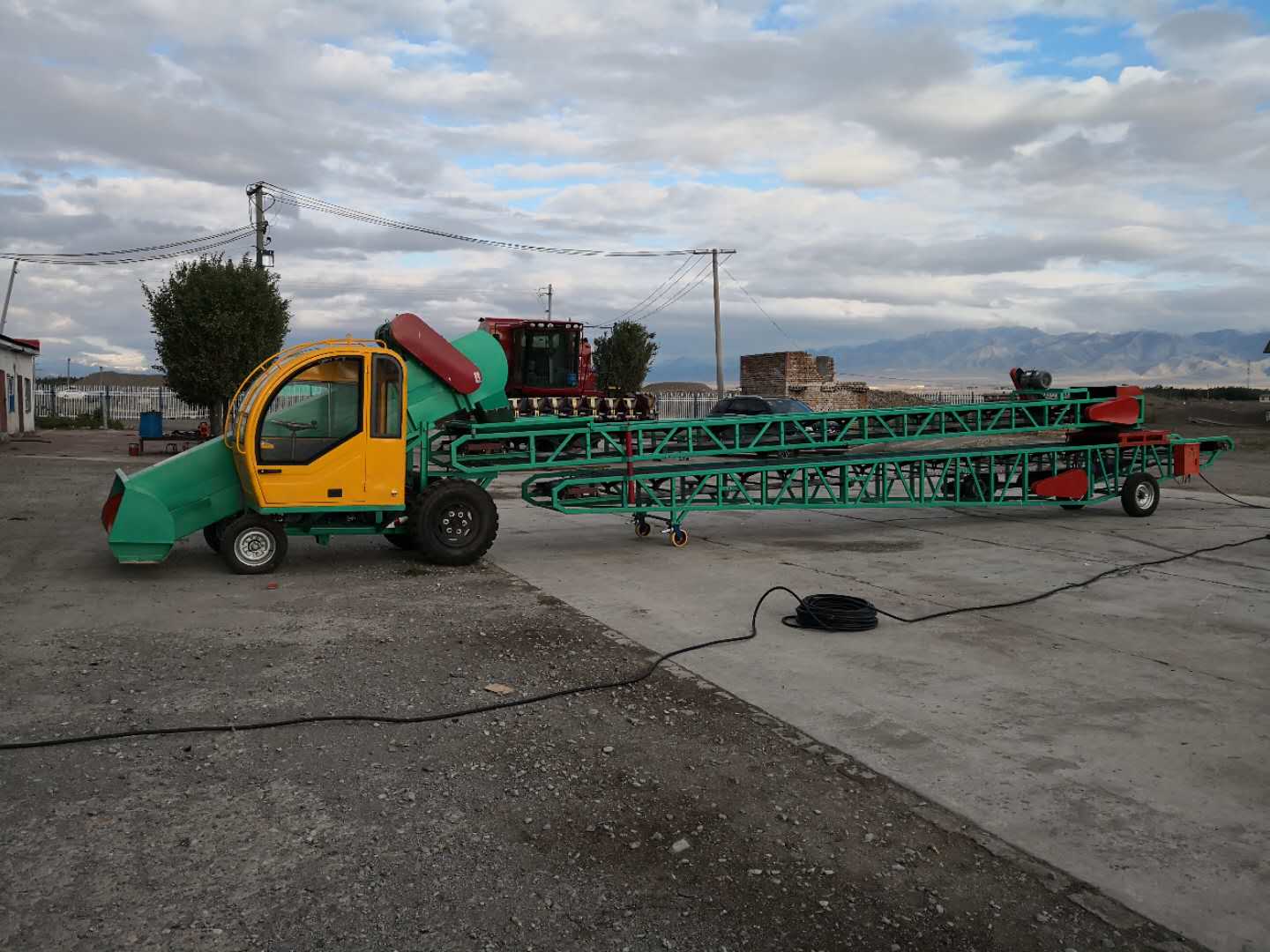 散糧出倉輸送機-自動(dòng)出倉機-大型出倉輸送機